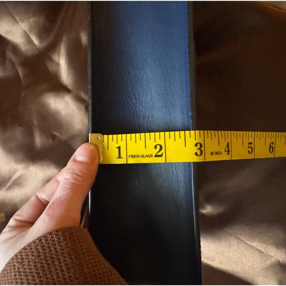 Gucci Sylvie Small Authentic Leather Shoulder Bag Web Stripe & Gold Clasp - Picture 13 of 13